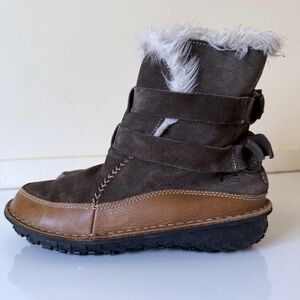 Sorel Tootega Brown Suede Sherpa Lined Winter Boots Waterproof SZ 9 Women’s
